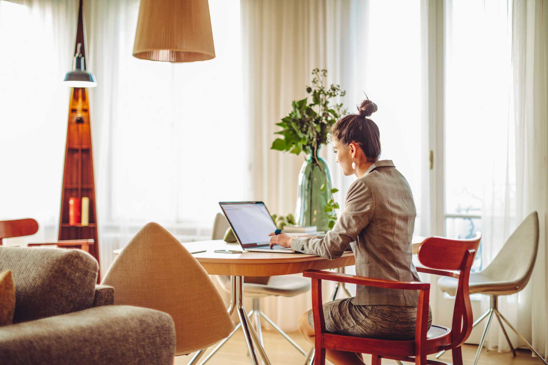 5 Essential Tips To Make Your Home Office Quieter